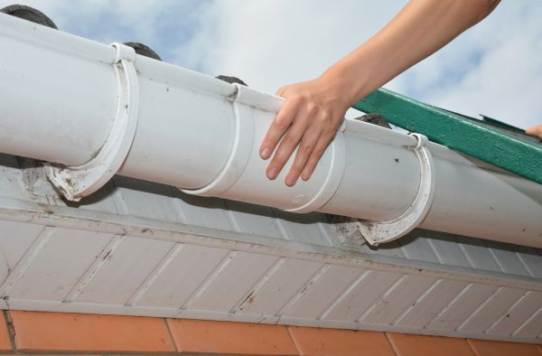 Gutter Reattachment in Sebastian
