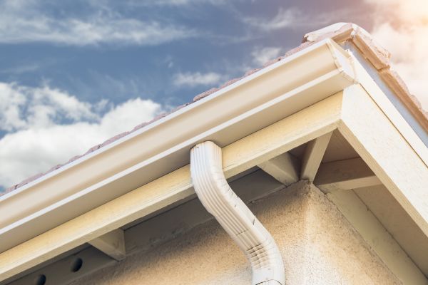 Seamless Gutter Replacement in Sebastian