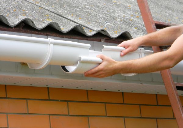 Cost of Gutter Hanging in Sebastian